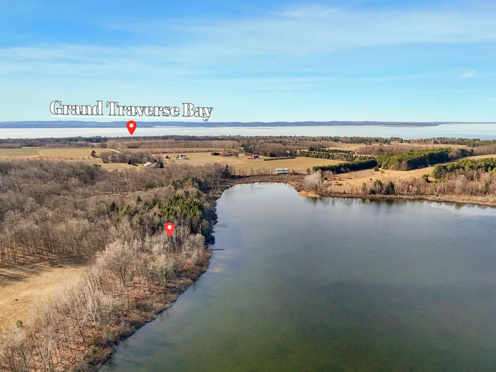 3900 Swaney Road Peninsula Township, MI 49686