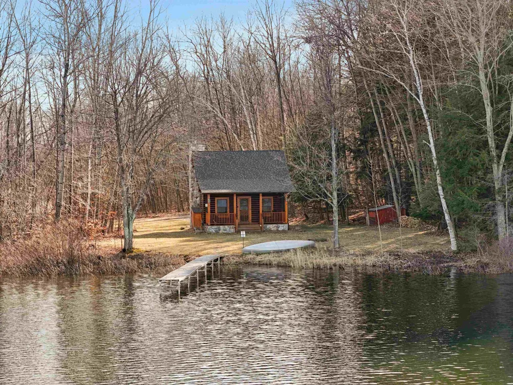 3900 Swaney Road Peninsula Township, MI 49686