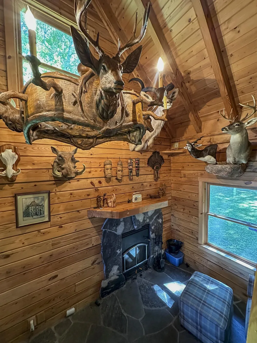 3900 Swaney Road Peninsula Township, MI 49686