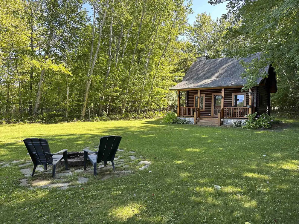 3900 Swaney Road Peninsula Township, MI 49686
