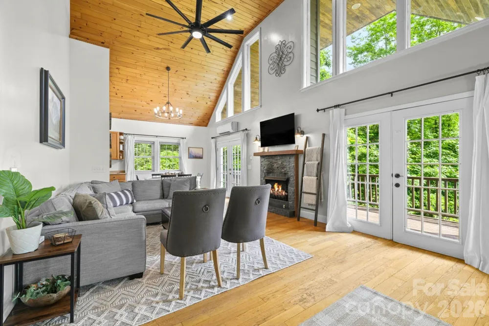 576 Grizzly Ridge Bryson City, NC 28713