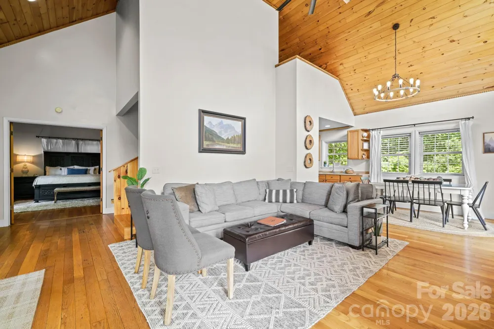 576 Grizzly Ridge Bryson City, NC 28713
