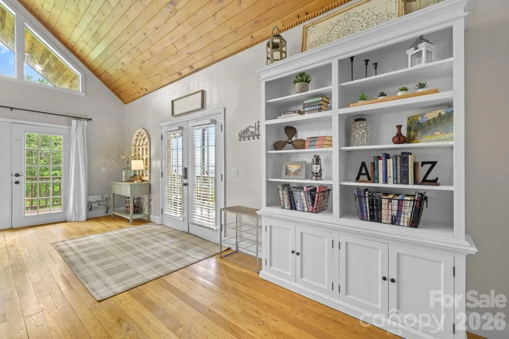 576 Grizzly Ridge Bryson City, NC 28713