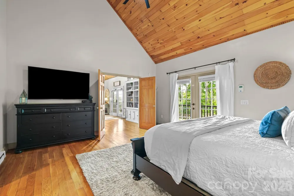 576 Grizzly Ridge Bryson City, NC 28713