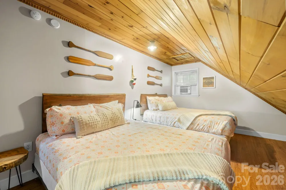 576 Grizzly Ridge Bryson City, NC 28713