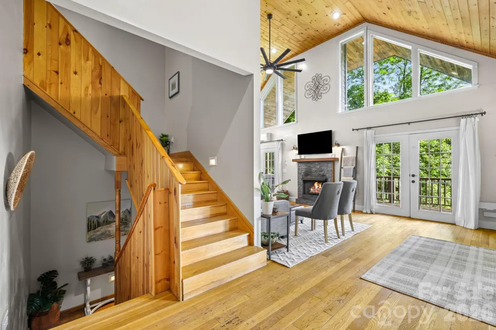576 Grizzly Ridge Bryson City, NC 28713
