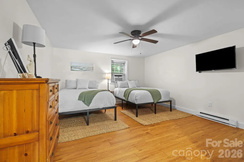 576 Grizzly Ridge Bryson City, NC 28713