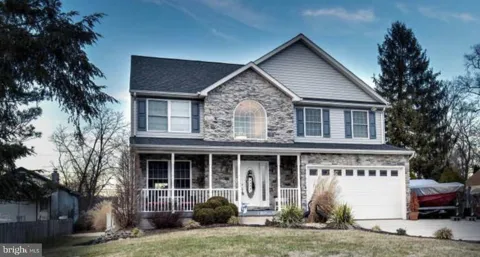 2220 SILVER LANE RD