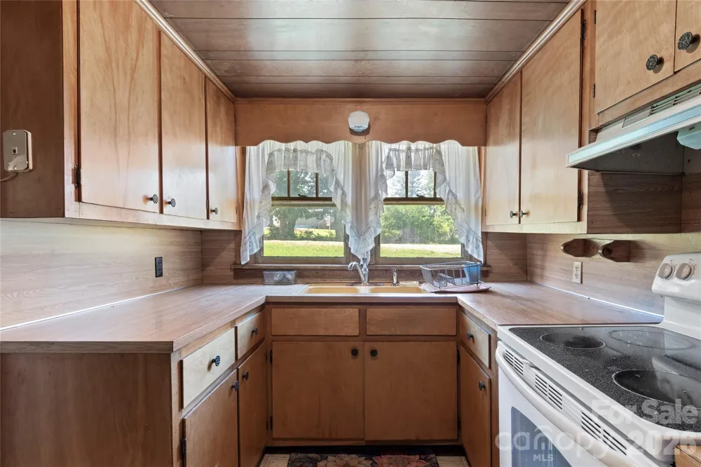 271 Little Ridge Road Moravian Falls, NC 28654