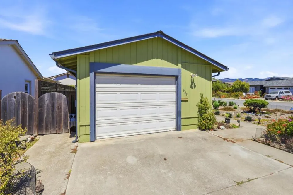 623 Delta Way Watsonville, CA 95076