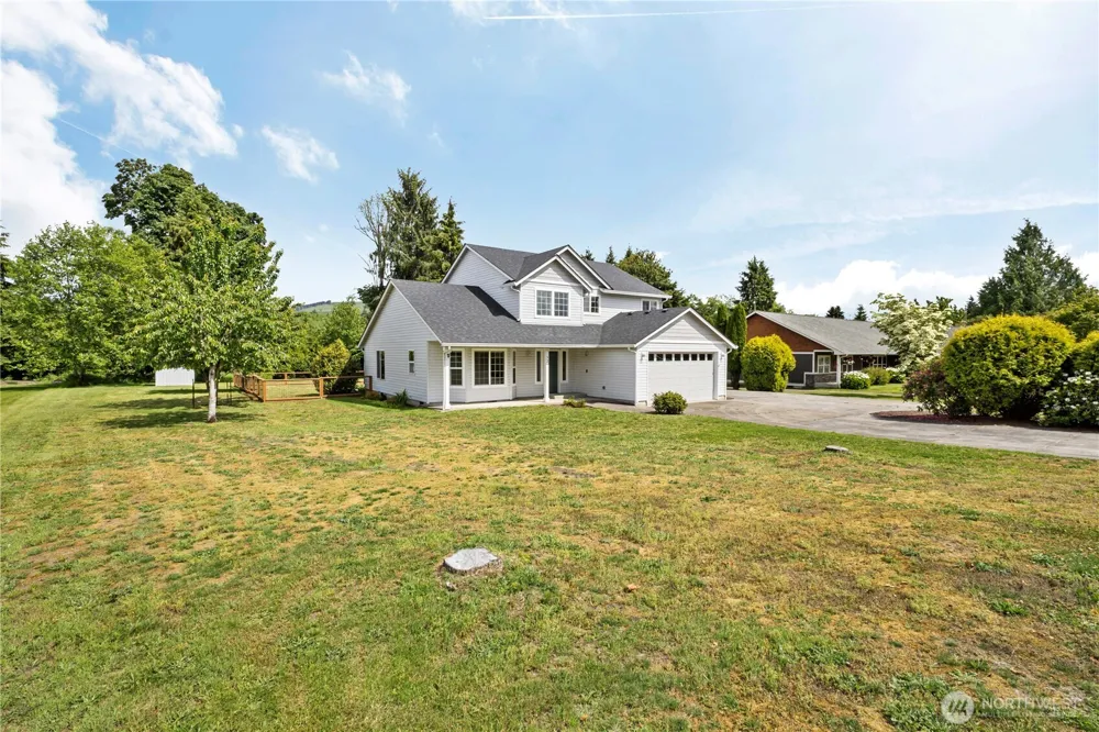 52 Morgan Drive Cathlamet, WA 98612