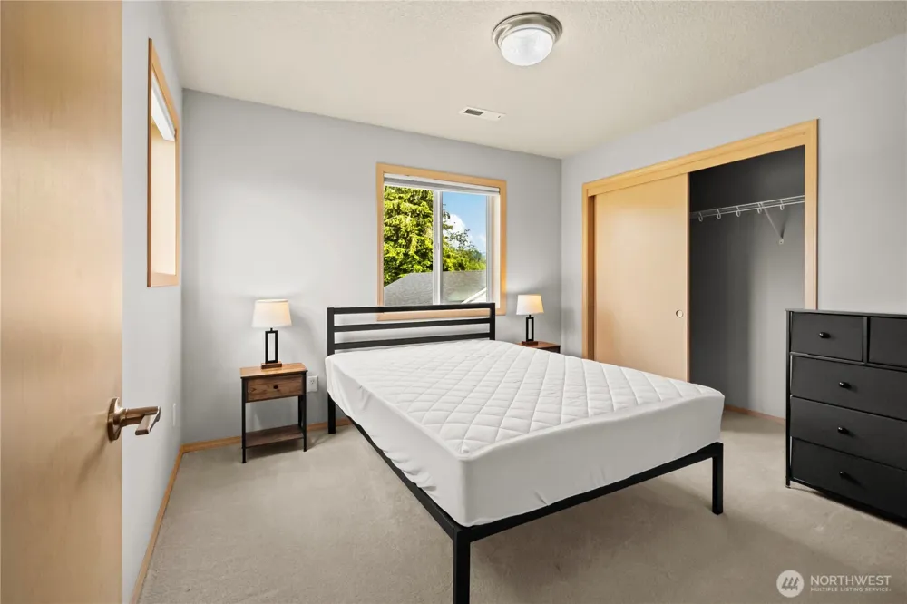 52 Morgan Drive Cathlamet, WA 98612