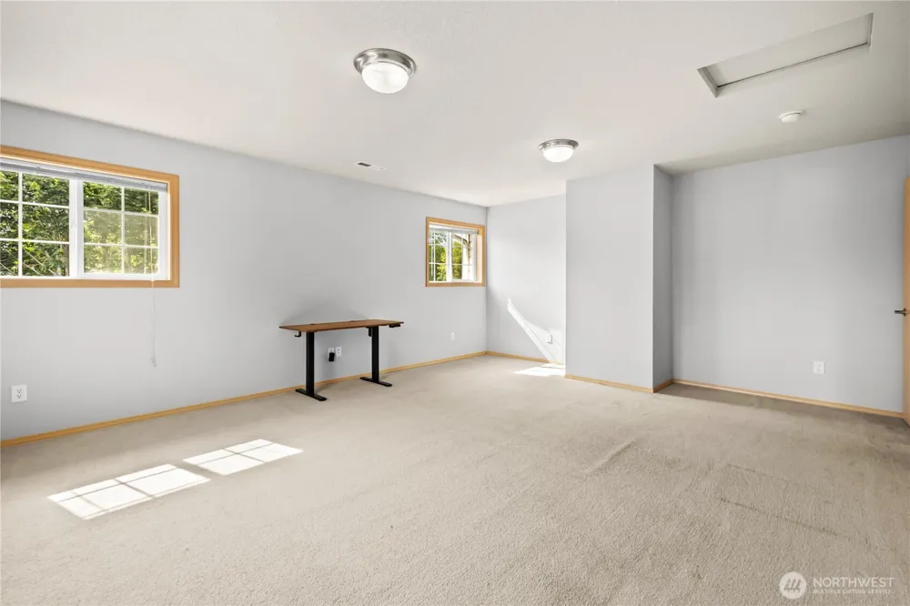 52 Morgan Drive Cathlamet, WA 98612