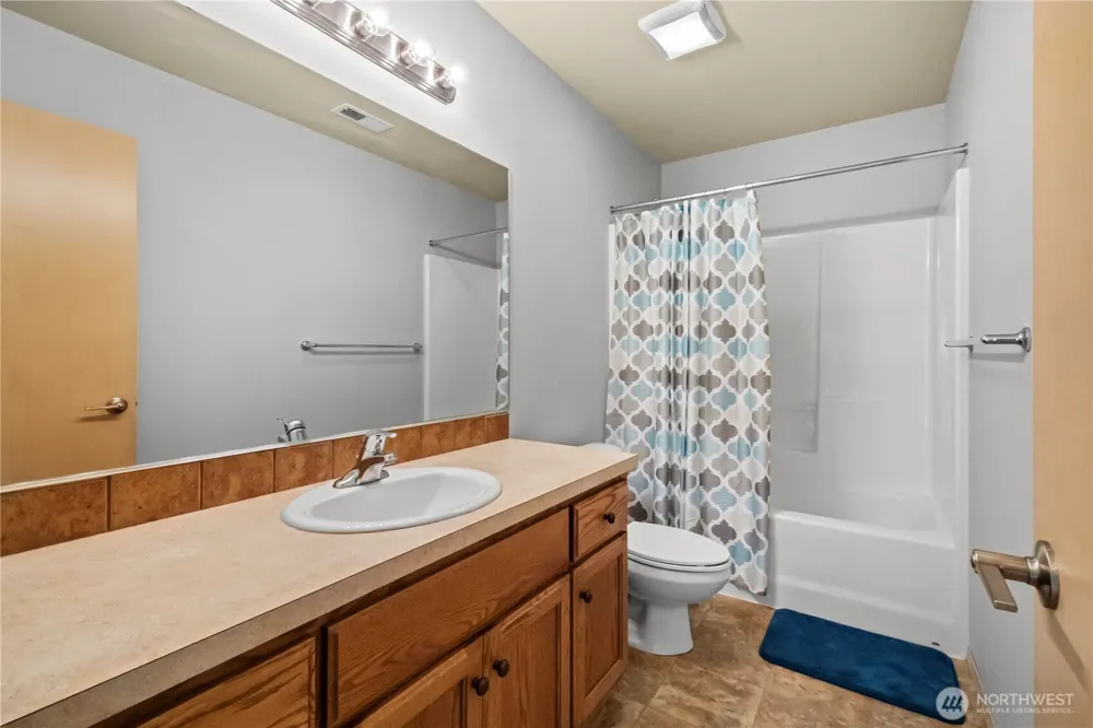 52 Morgan Drive Cathlamet, WA 98612