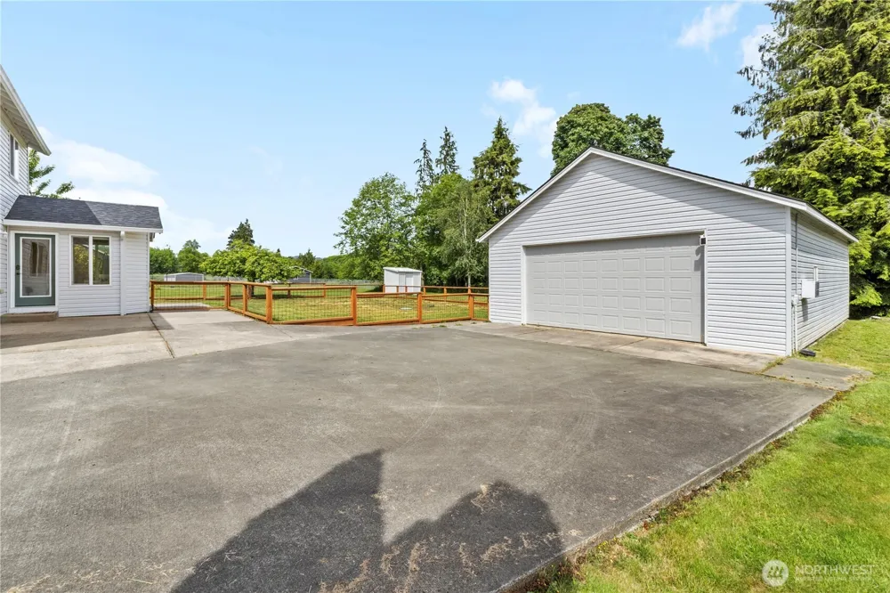 52 Morgan Drive Cathlamet, WA 98612