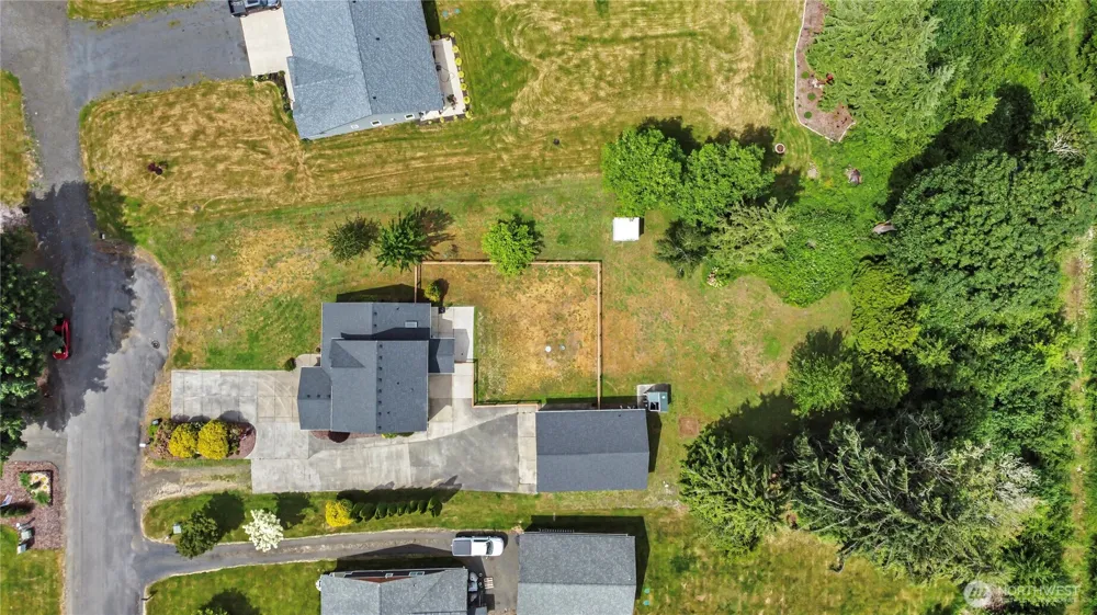 52 Morgan Drive Cathlamet, WA 98612