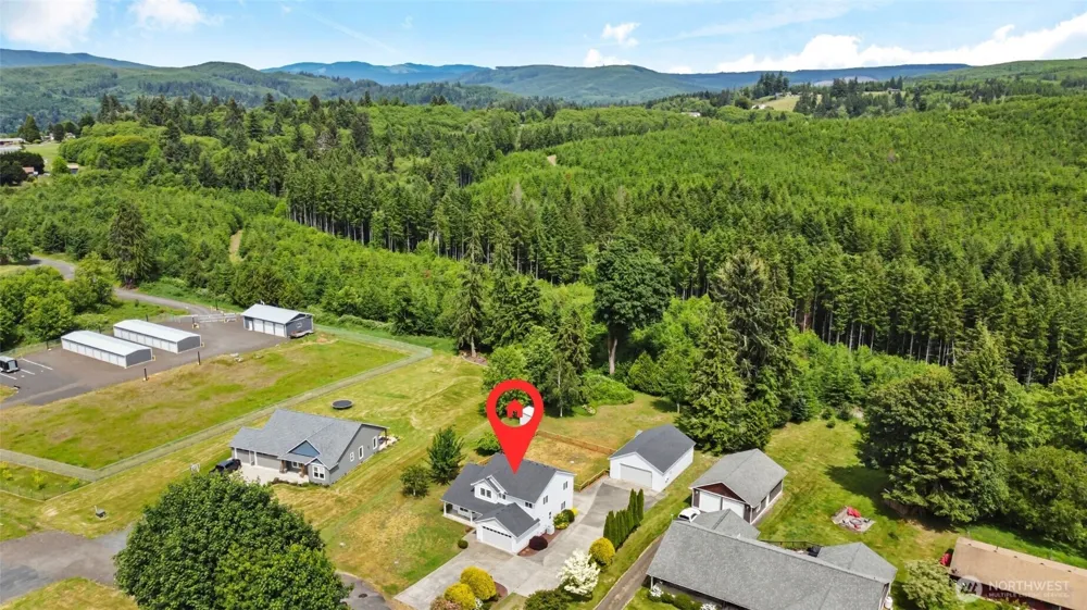 52 Morgan Drive Cathlamet, WA 98612