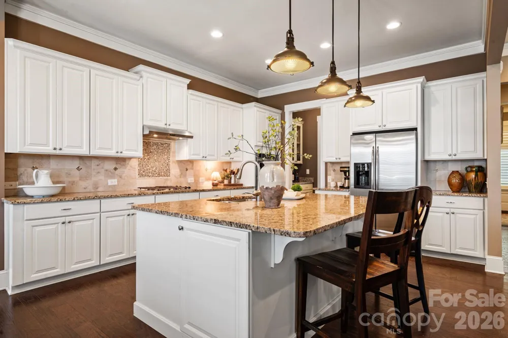 2319 Lochview Street Pineville, NC 28134