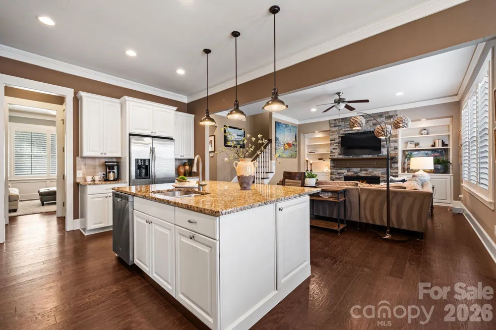 2319 Lochview Street Pineville, NC 28134
