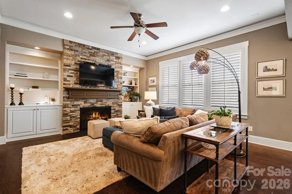 2319 Lochview Street Pineville, NC 28134