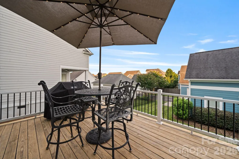 2319 Lochview Street Pineville, NC 28134