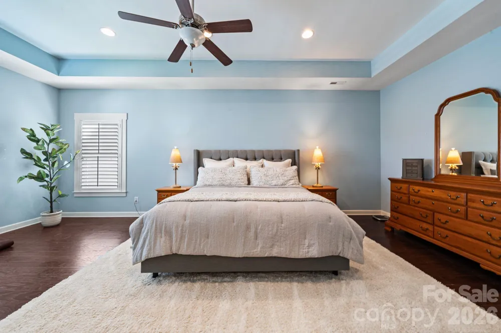 2319 Lochview Street Pineville, NC 28134