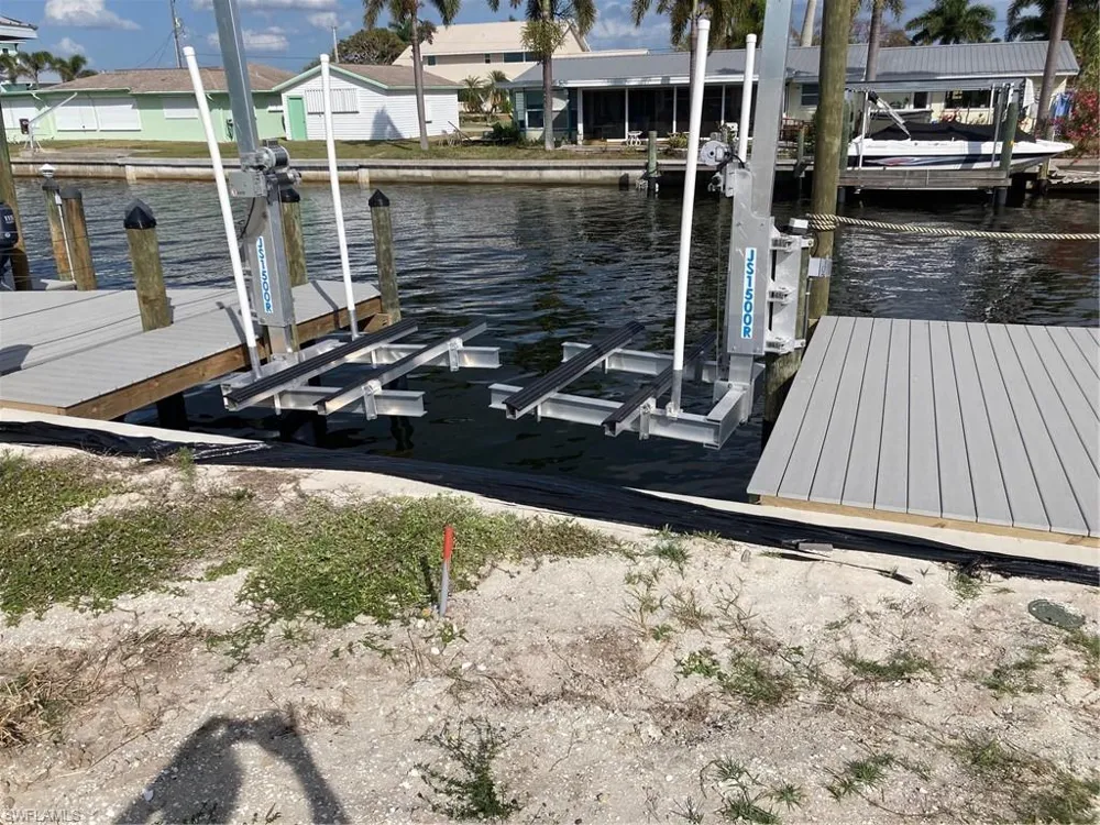 2849 TRIGGERFISH STREET Matlacha, FL 33993