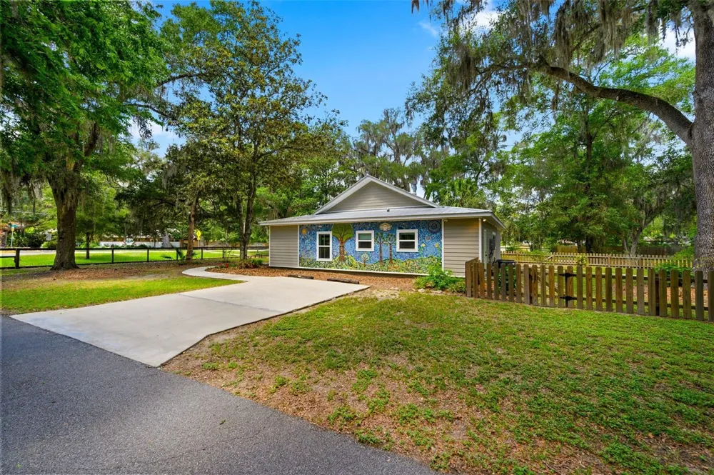 2620 NW 31ST AVENUE Gainesville, FL 32605