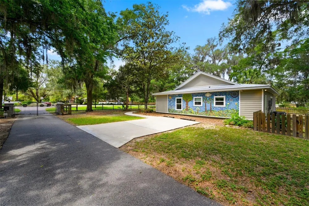 2620 NW 31ST AVENUE Gainesville, FL 32605
