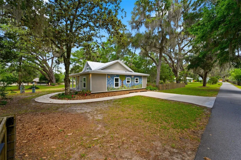 2620 NW 31ST AVENUE Gainesville, FL 32605