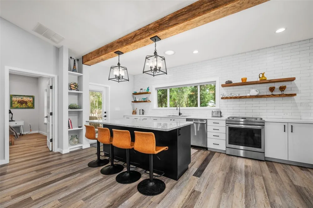 2620 NW 31ST AVENUE Gainesville, FL 32605