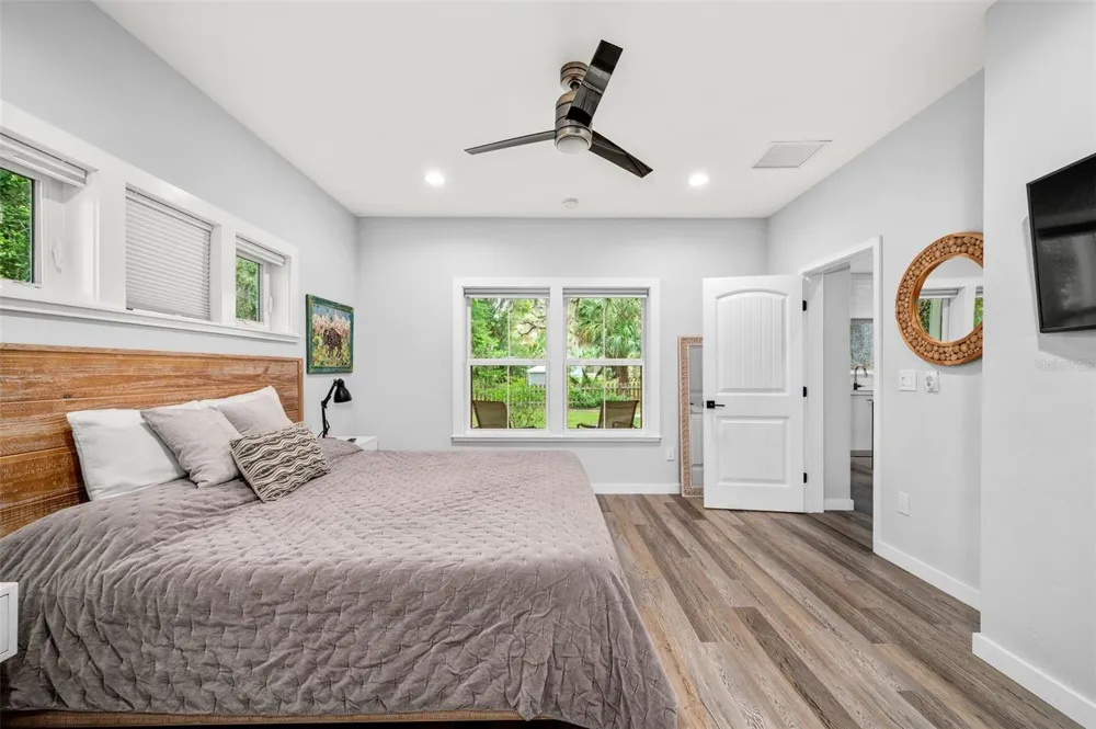 2620 NW 31ST AVENUE Gainesville, FL 32605