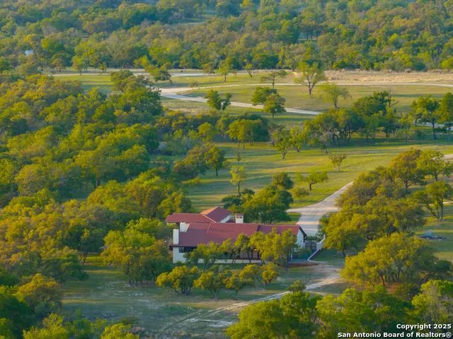 862 Grape Creek Road Fredericksburg, TX 78624