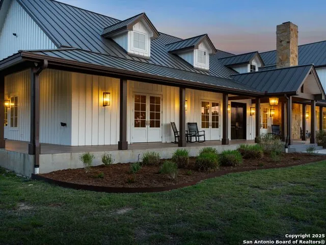862 Grape Creek Road Fredericksburg, TX 78624