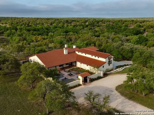 862 Grape Creek Road Fredericksburg, TX 78624
