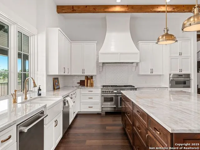 862 Grape Creek Road Fredericksburg, TX 78624