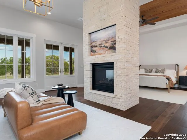 862 Grape Creek Road Fredericksburg, TX 78624