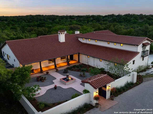 862 Grape Creek Road Fredericksburg, TX 78624