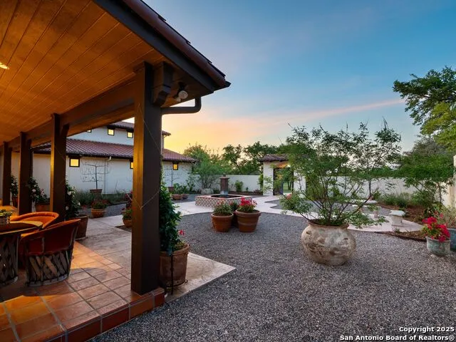 862 Grape Creek Road Fredericksburg, TX 78624