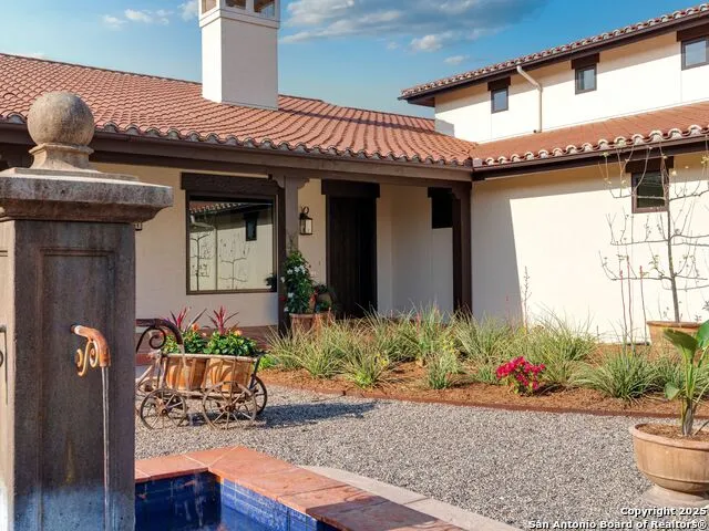 862 Grape Creek Road Fredericksburg, TX 78624
