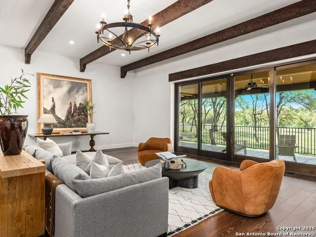 862 Grape Creek Road Fredericksburg, TX 78624