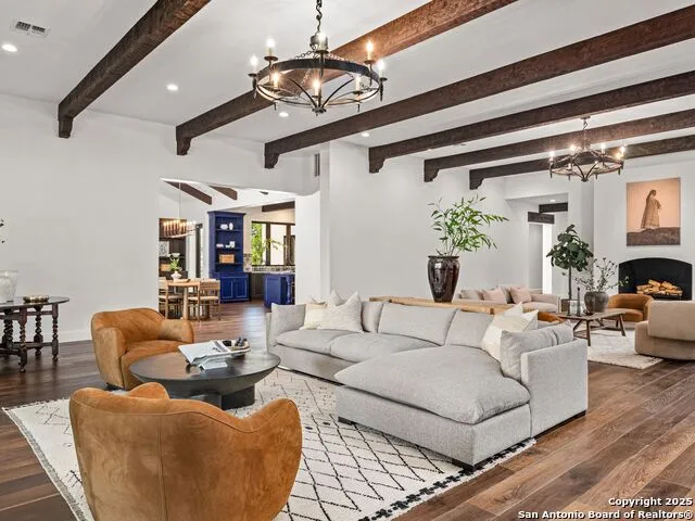 862 Grape Creek Road Fredericksburg, TX 78624