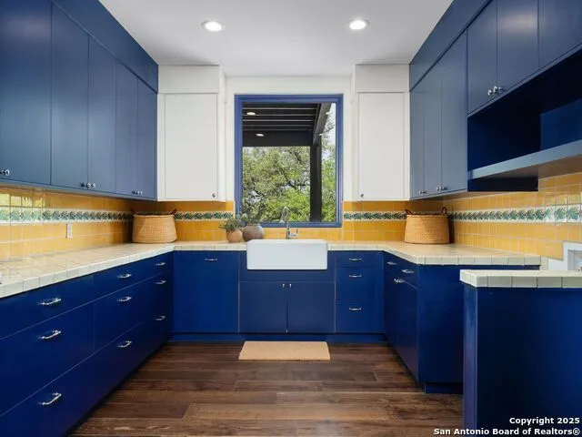 862 Grape Creek Road Fredericksburg, TX 78624