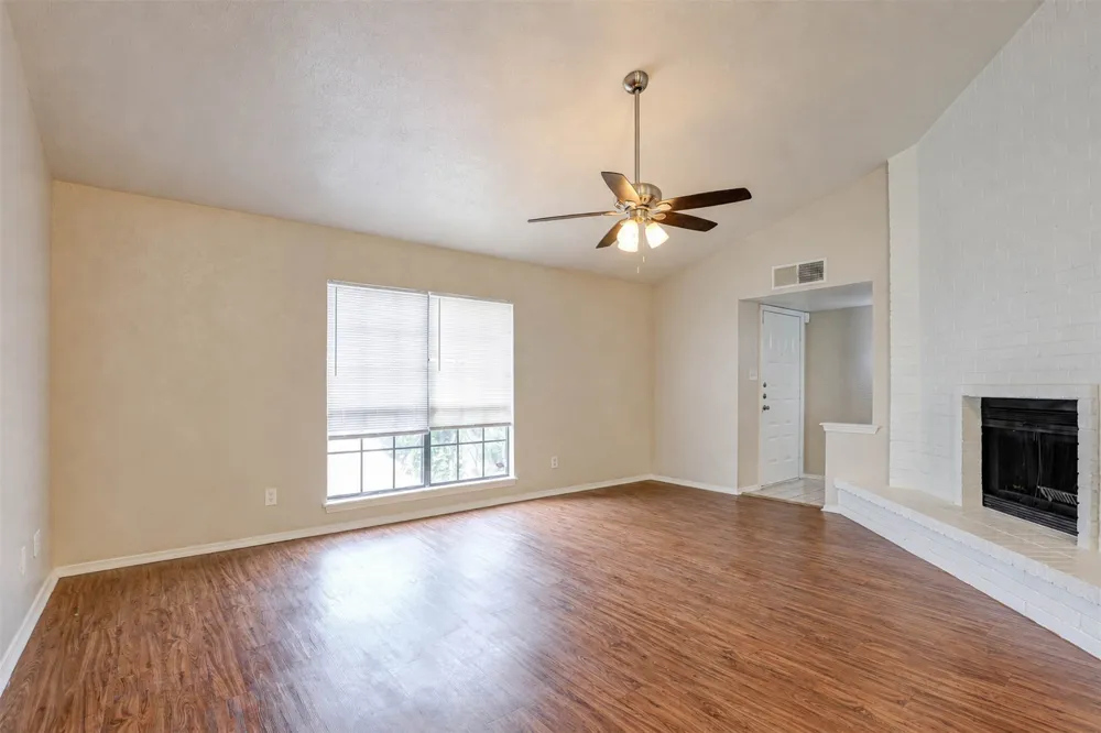 620 Nora Lane DeSoto, TX 75115