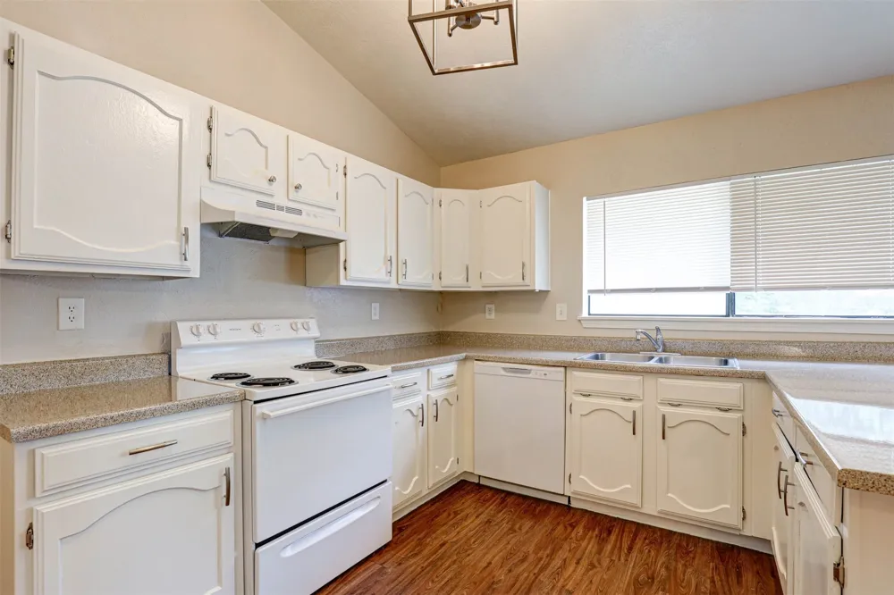 620 Nora Lane DeSoto, TX 75115