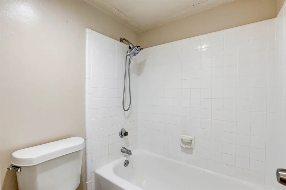 620 Nora Lane DeSoto, TX 75115