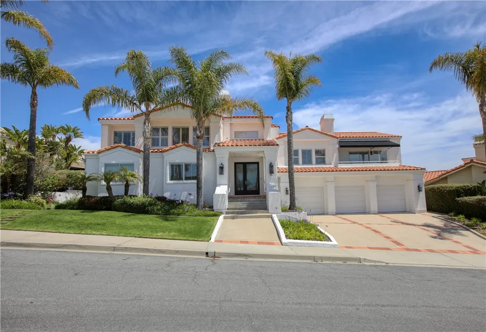 34 El Viento Pismo Beach, CA 93449