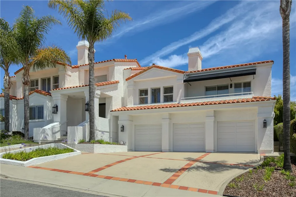 34 El Viento Pismo Beach, CA 93449