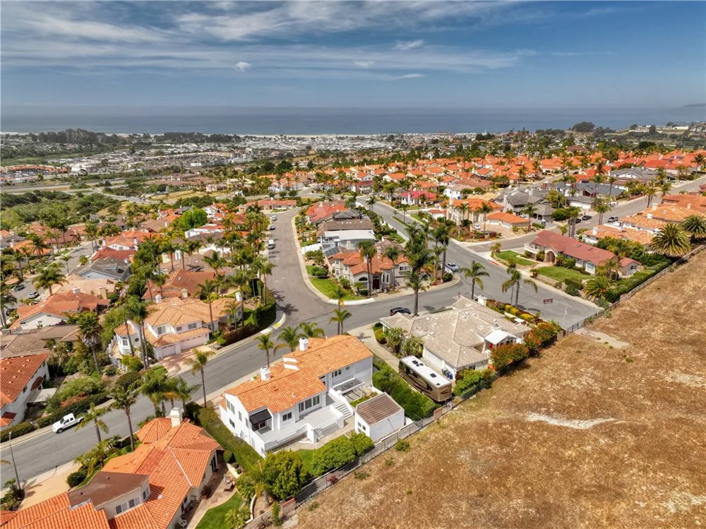 34 El Viento Pismo Beach, CA 93449