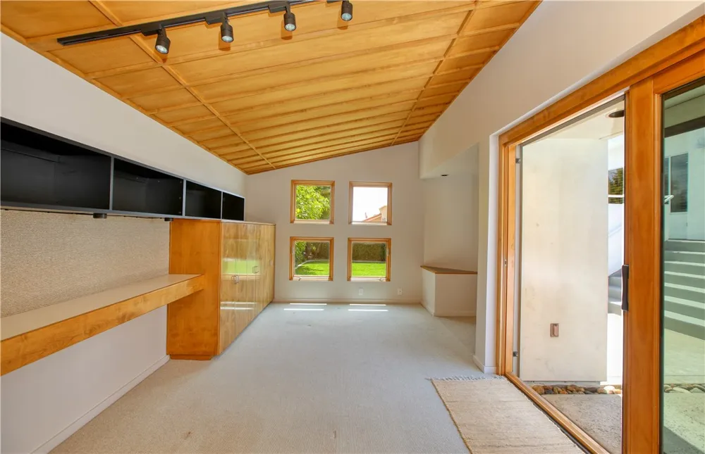 34 El Viento Pismo Beach, CA 93449